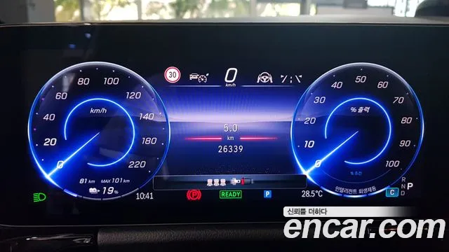 Mercedes-Benz EQA — Фото автомобиля 8