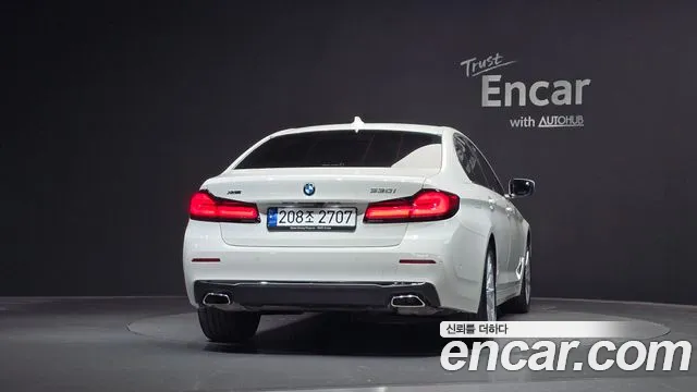 BMW 5 Series G30 — Фото автомобиля 4