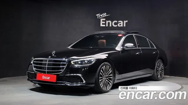 Фотография автомобиля — Mercedes-Benz S-Class