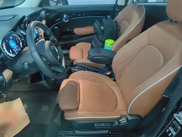 MINI Hatch — Фото автомобиля 14