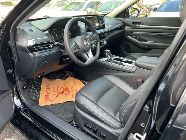 Nissan Teana — Фото автомобиля 4