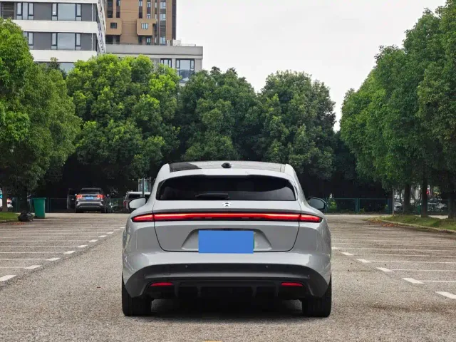 Nio ET5 Touring — Фото автомобиля 8