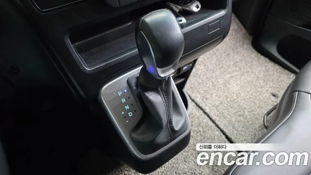 Hyundai Staria — Фото автомобиля 12