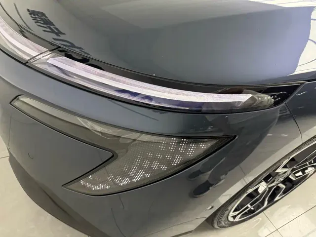 Nissan N7 — Фото автомобиля 5