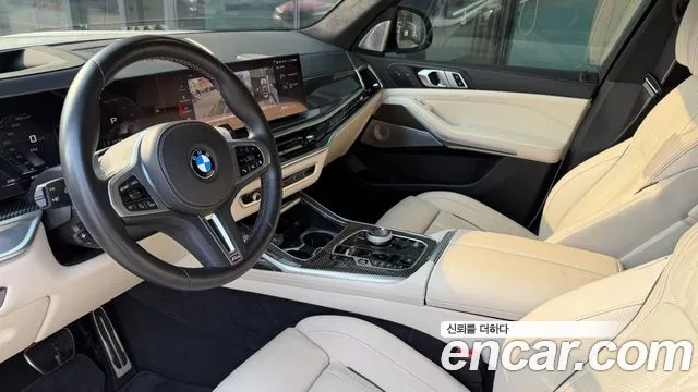 BMW X7 M60i xDrive M Sport 6 мест — Фото автомобиля 13