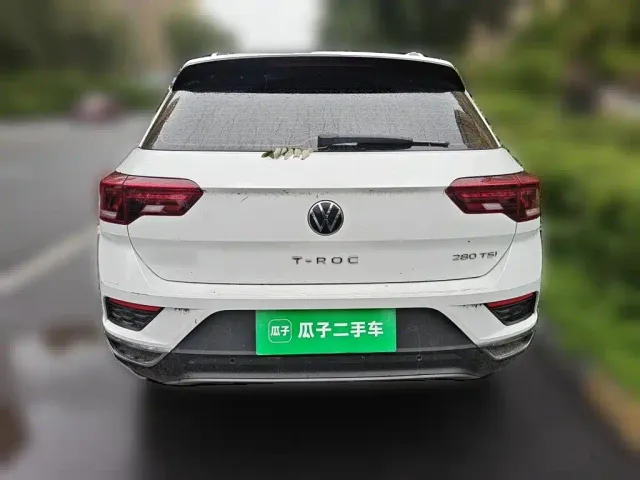 Volkswagen T-Roc — Фото автомобиля 3