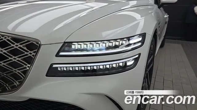 Genesis G80 Бензин 2.5 турбо AWD — Фото автомобиля 19