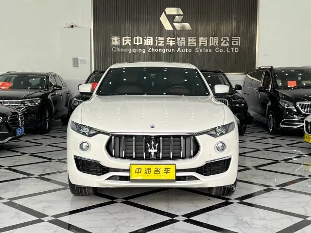 Maserati Levante — Фото автомобиля 2
