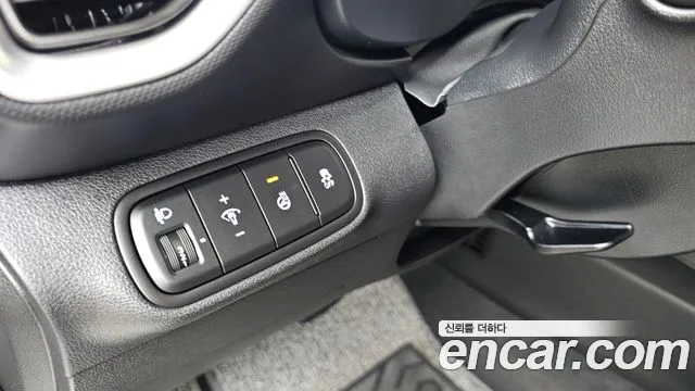 Hyundai Venue — Фото автомобиля 25