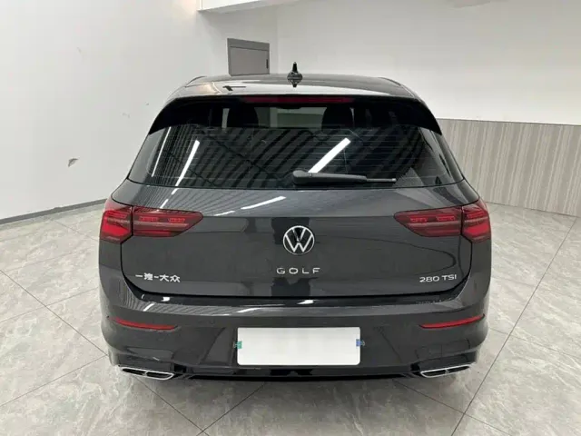 Volkswagen Golf — Фото автомобиля 5