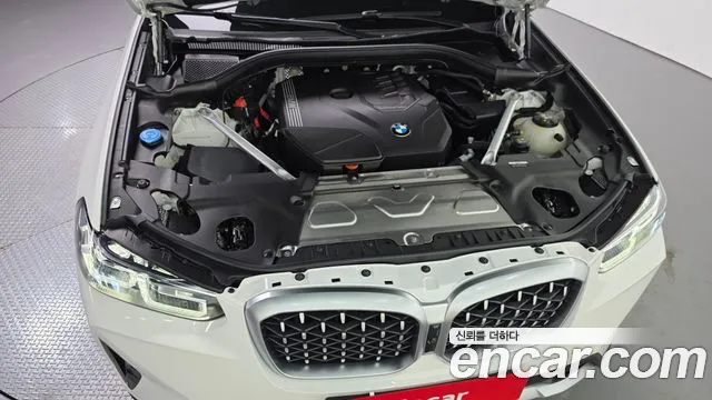 Фотография автомобиля — BMW X4 X4 (G02) xDrive20i xLine