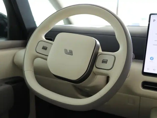 Li Auto MEGA — Фото автомобиля 18