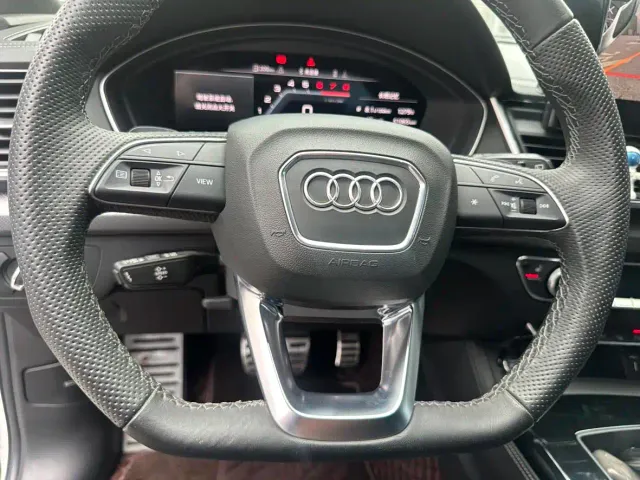 Audi Q5L Sportback — Фото автомобиля 12