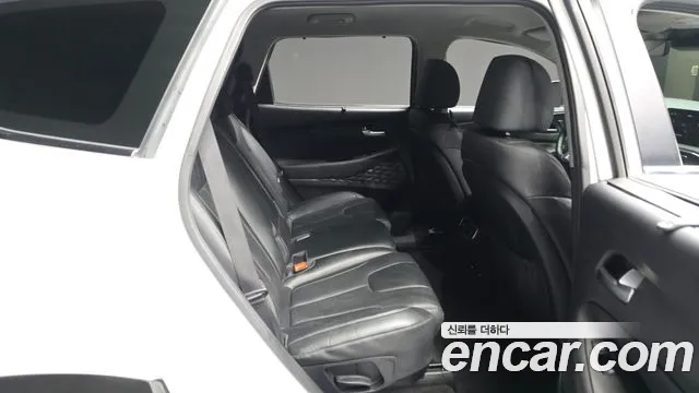 Hyundai Santafe Новый Santa Fe Дизель 2.2 4WD — Фото автомобиля 12