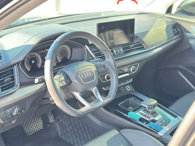 Audi Q5L — Фото автомобиля 5