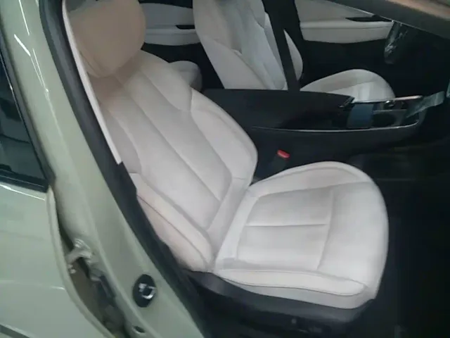 Buick E4 — Фото автомобиля 24