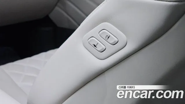 Genesis GV80 — Фото автомобиля 28