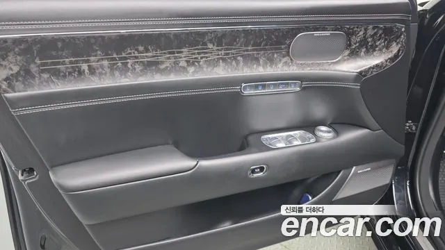 Genesis G90 — Фото автомобиля 19