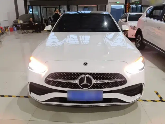Mercedes-Benz C-Class — Фото автомобиля 2