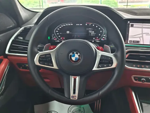 BMW X6 M — Фото автомобиля 11