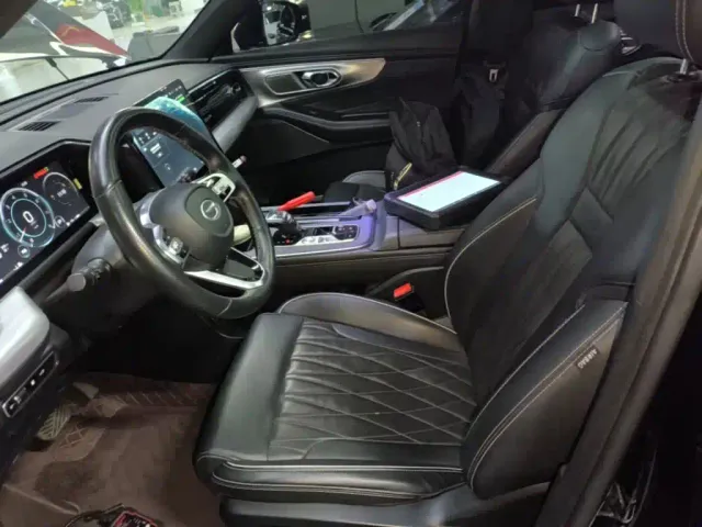 GAC Trumpchi GS8 — Фото автомобиля 14