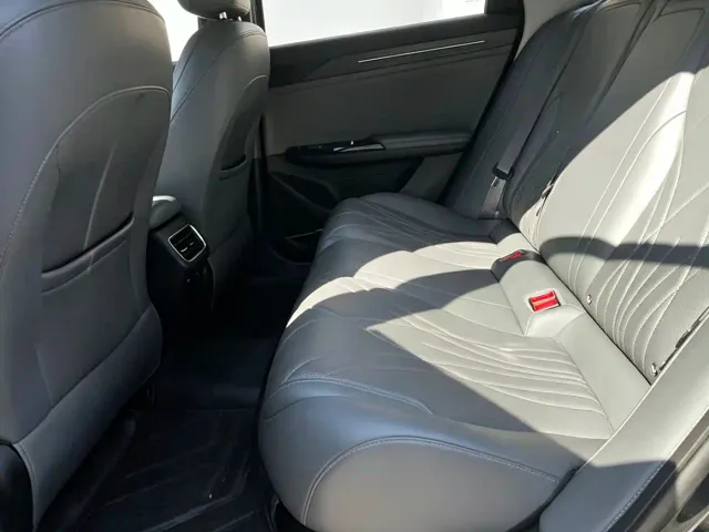 Geely Galaxy L6 — Фото автомобиля 7