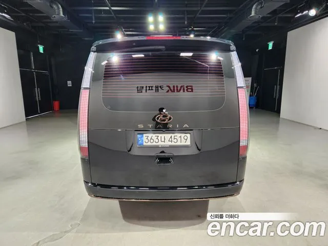 Hyundai Staria Staria Lounge 9 мест — Фото автомобиля 5