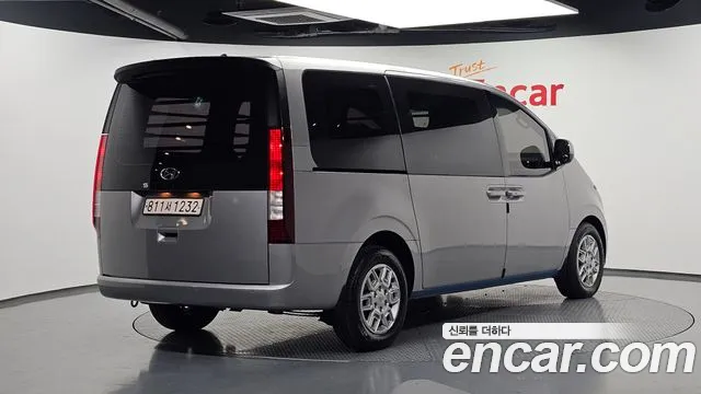 Hyundai Staria — Фото автомобиля 2