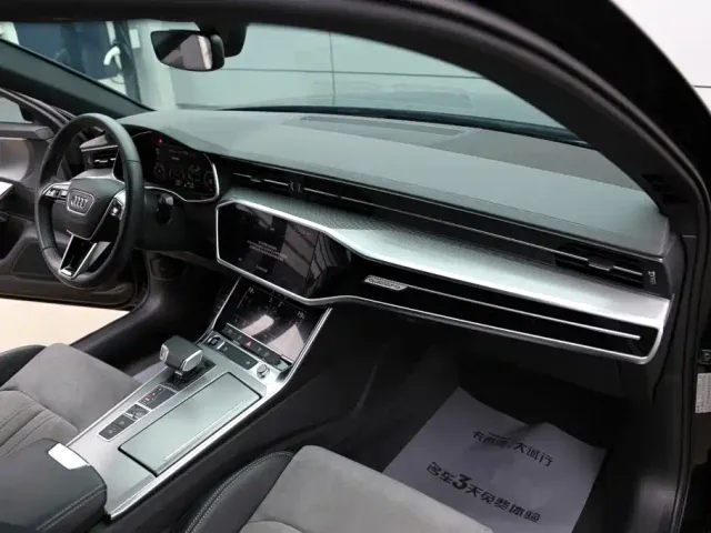 Audi A6L — Фото автомобиля 22