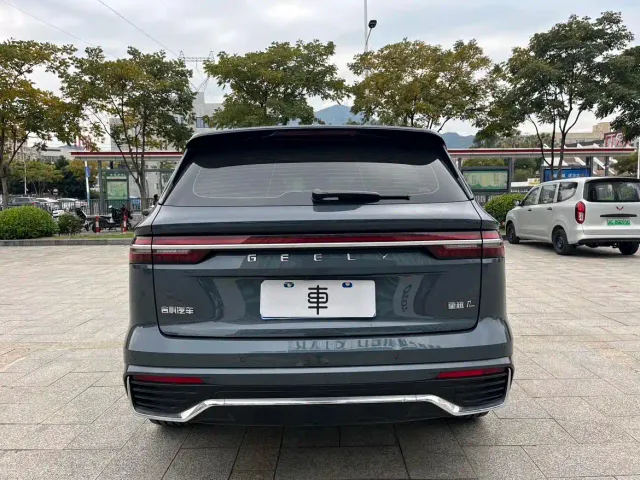 Geely Xingyue L — Фото автомобиля 9