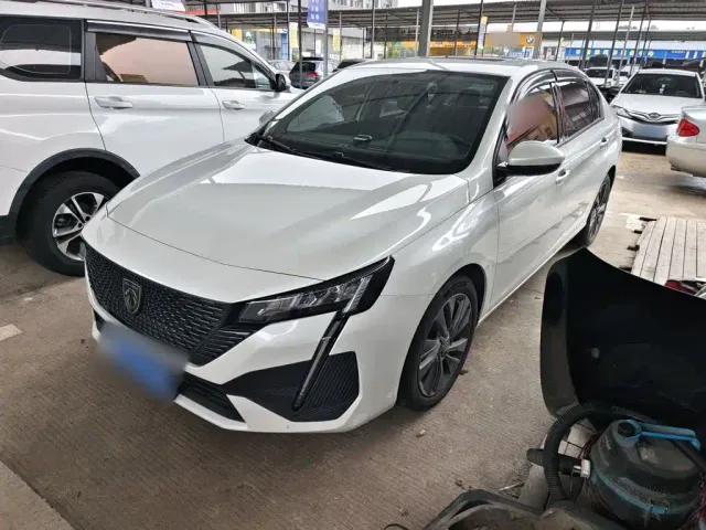 Фотография автомобиля — Peugeot 408