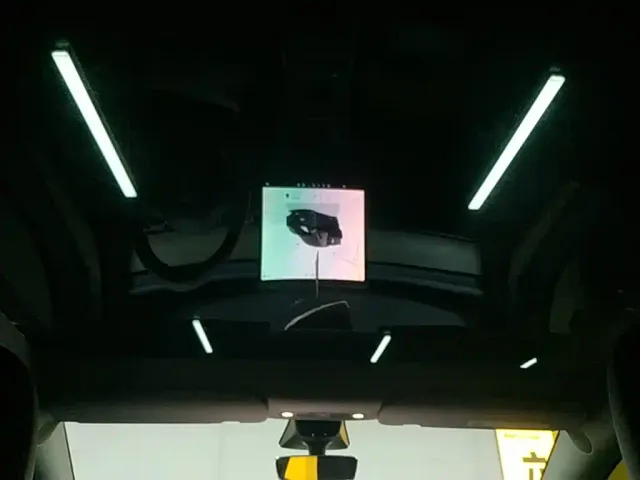 Tesla Model Y — Фото автомобиля 17