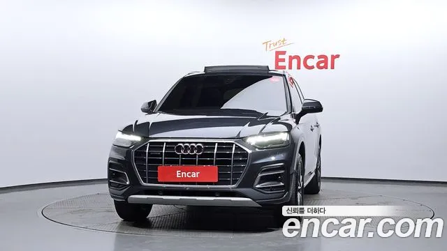 Audi Q5 45 TFSI quattro — Фото автомобиля 3