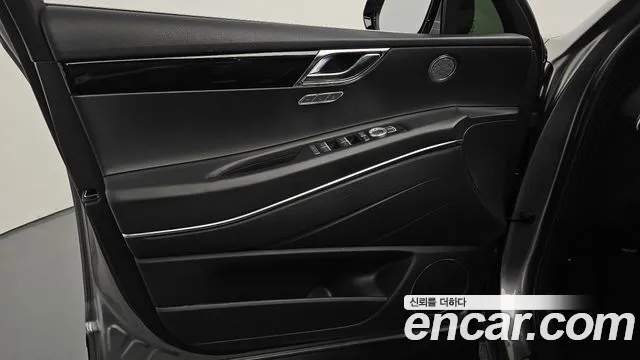 Genesis GV80 2.5T Бензин AWD — Фото автомобиля 22