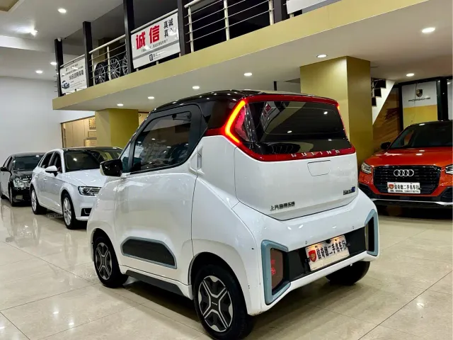 Wuling NanoEV — Фото автомобиля 7