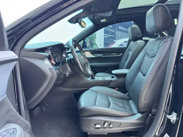 Cadillac XT6 — Фото автомобиля 5