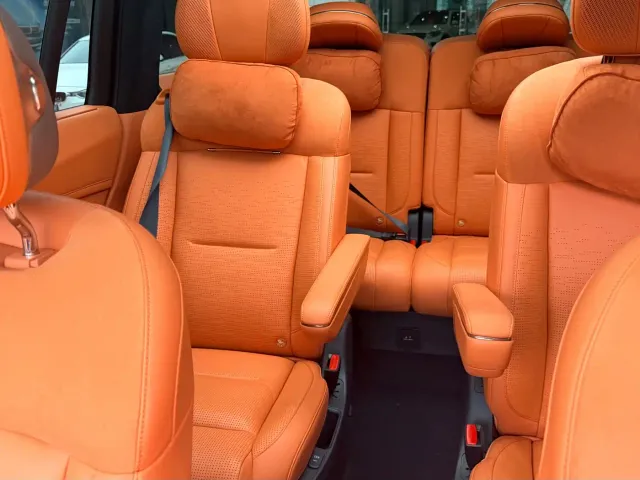 Lynk & Co 900 — Фото автомобиля 13