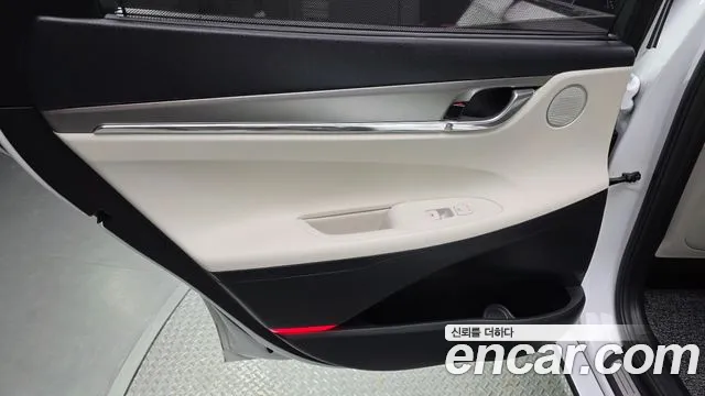 Hyundai Grandeur New — Фото автомобиля 14