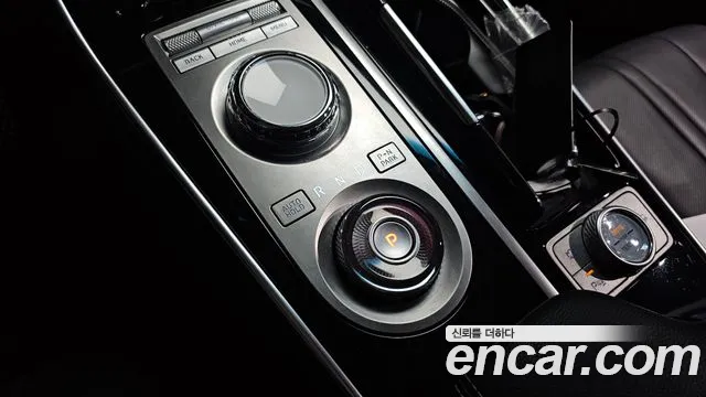 Genesis GV80 — Фото автомобиля 9