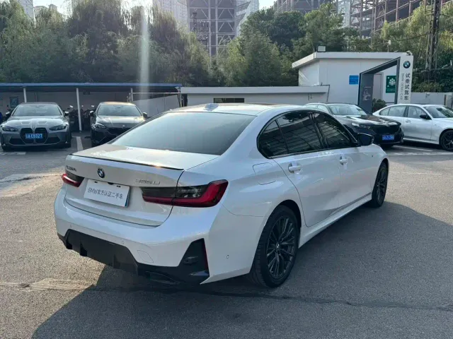 BMW 3 Series — Фото автомобиля 3