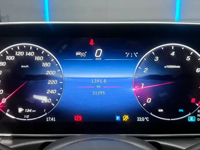 Mercedes-Benz C-Class — Фото автомобиля 12