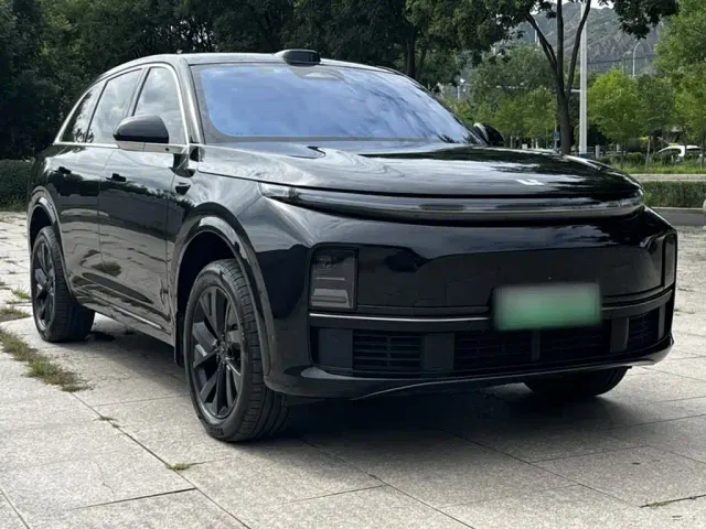 Li Auto L7 — Фото автомобиля 3