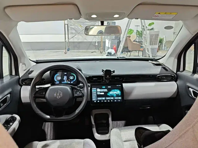 Leapmotor T03 — Фото автомобиля 7