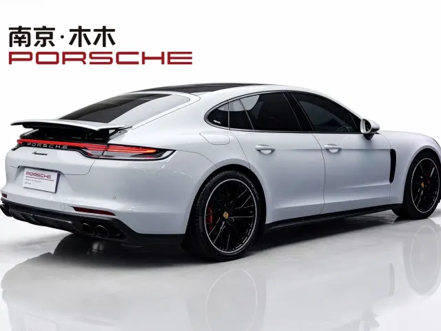 Porsche Panamera — Фото автомобиля 3