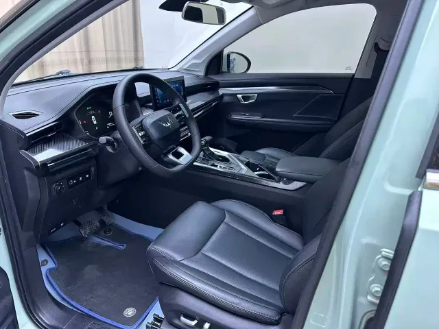 Wuling Asta — Фото автомобиля 7