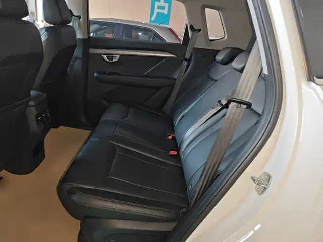 Wuling Asta — Фото автомобиля 16