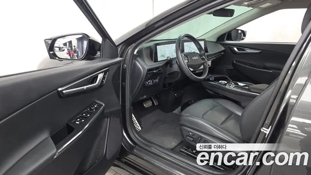Kia EV6 — Фото автомобиля 15