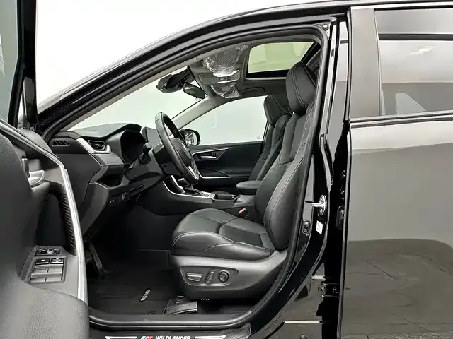 Toyota Wildlander — Фото автомобиля 12