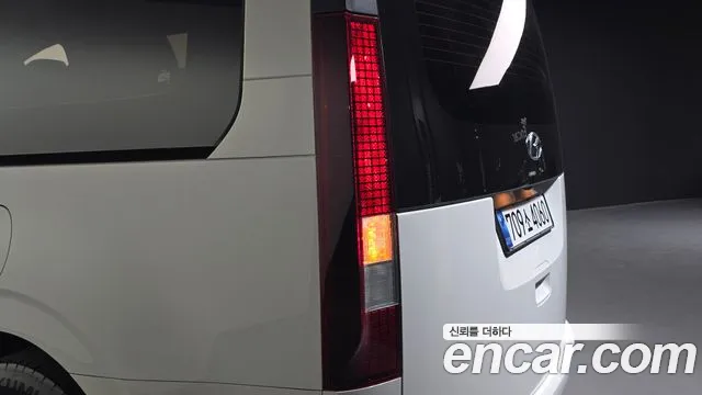 Hyundai Staria — Фото автомобиля 23
