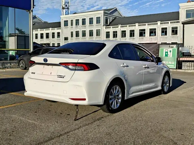 Toyota Corolla — Фото автомобиля 6